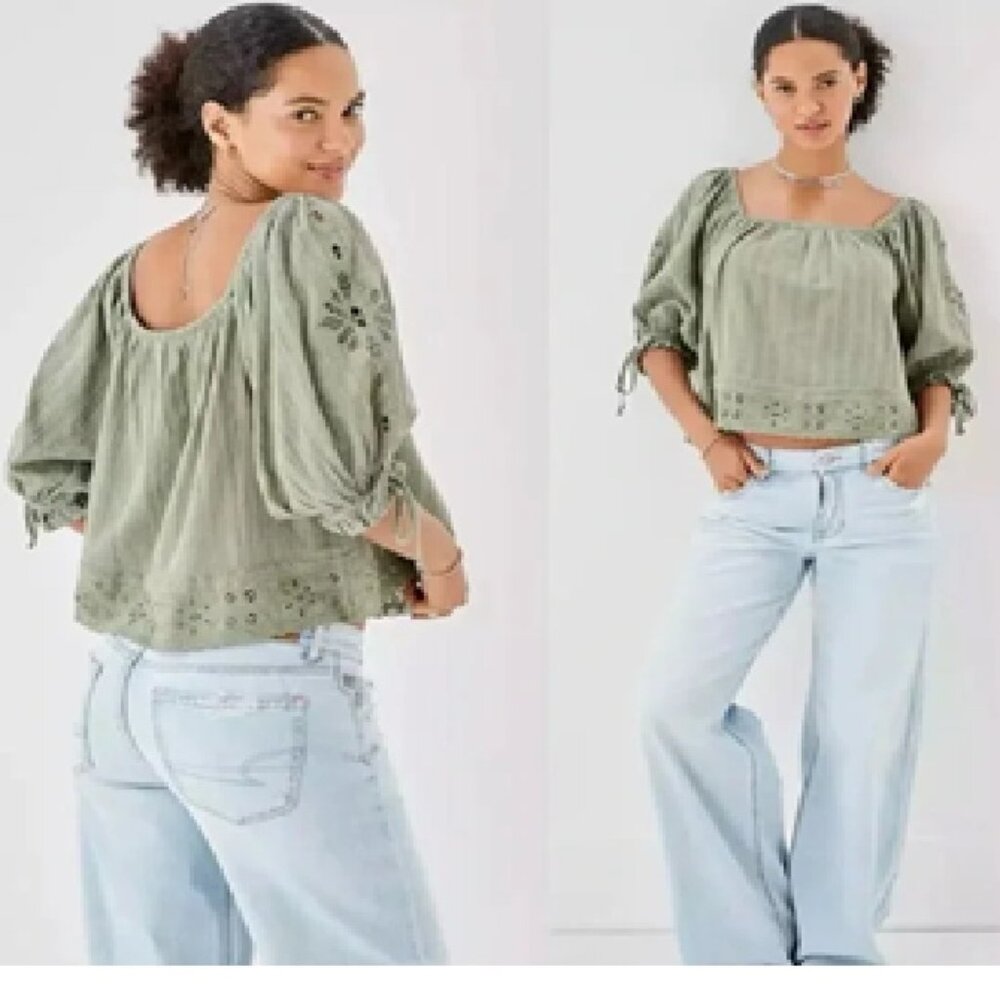 NWOT American Eagle Olive Green Eyelet Half Sleeve Wide Neck Puff Sleeve Top L